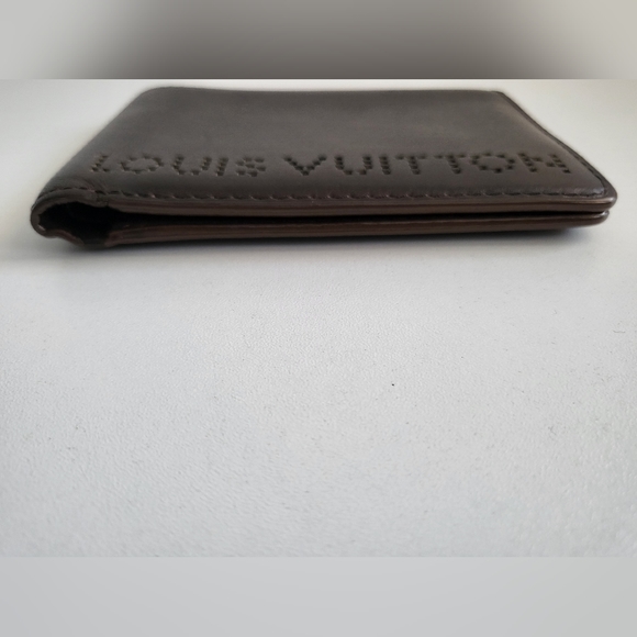 Louis Vuitton Men's Perforated Logo All-leather Wallet - Picture 10 of 11
